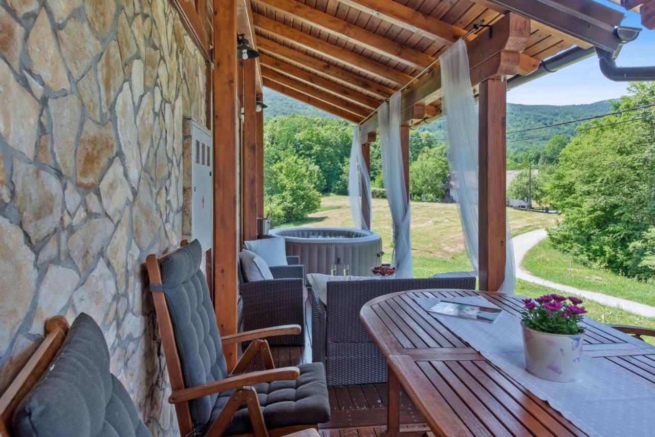 B&B Plitvice Lakes Villa Irene Seliste Dreznicko Eksteriør billede