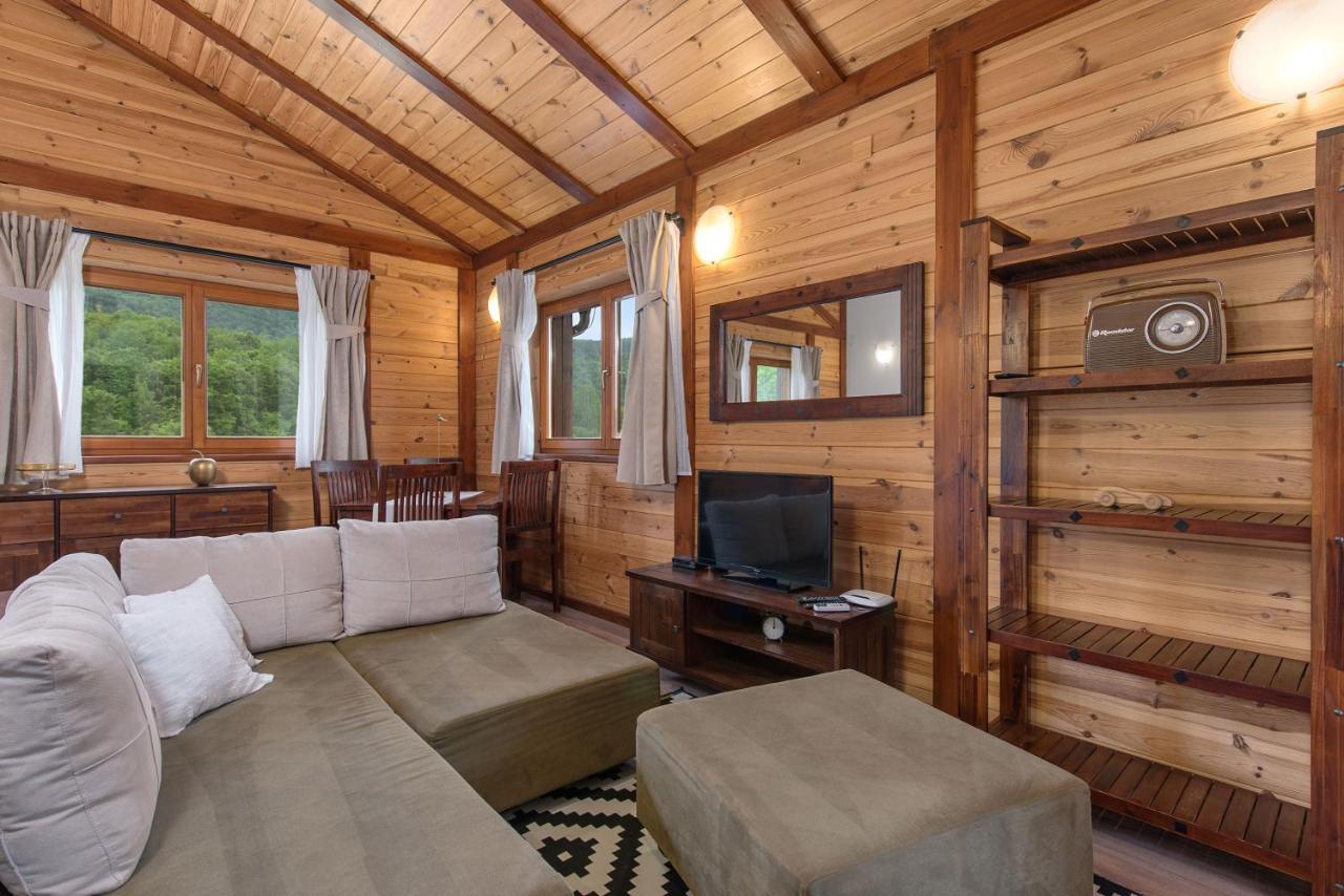 B&B Plitvice Lakes Villa Irene Seliste Dreznicko Eksteriør billede